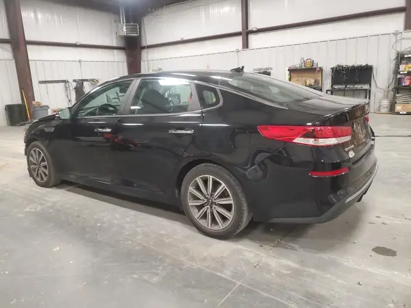 5XXGT4L36KG348129 2019 KIA OPTIMA - Image 2
