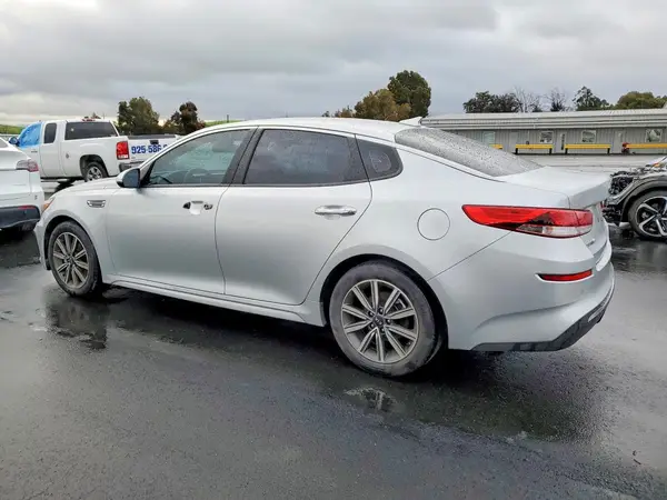 5XXGT4L36KG350785 2019 KIA OPTIMA - Image 2