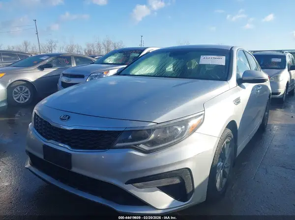 5XXGT4L36KG351242 2019 KIA OPTIMA - Image 2