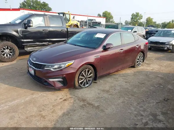 5XXGT4L36KG351337 2019 KIA OPTIMA - Image 2