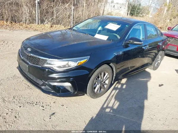 5XXGT4L36KG359552 2019 KIA OPTIMA - Image 2