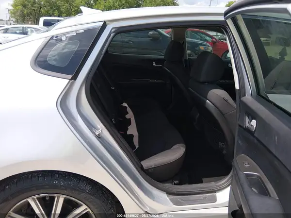 5XXGT4L36KG359888 2019 KIA OPTIMA - Image 8