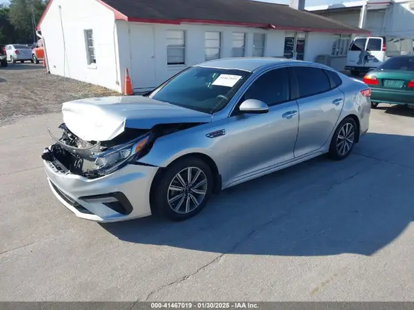 5XXGT4L36KG360930 2019 KIA OPTIMA - Image 2