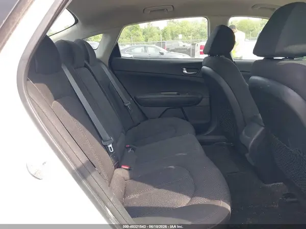 5XXGT4L36KG361589 2019 KIA OPTIMA - Image 8