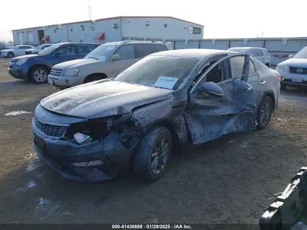 5XXGT4L36KG365240 2019 KIA OPTIMA - Image 2