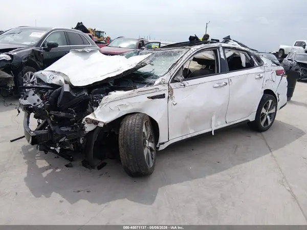 5XXGT4L36KG365657 2019 KIA OPTIMA - Image 2