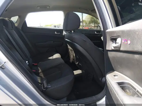 5XXGT4L36KG365741 2019 KIA OPTIMA - Image 8