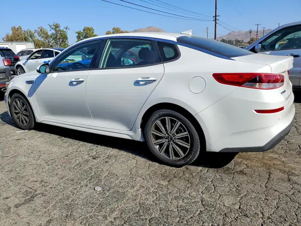 5XXGT4L36KG365951 2019 KIA OPTIMA - Image 2