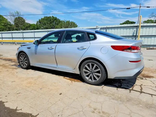 5XXGT4L36KG366047 2019 KIA OPTIMA - Image 2