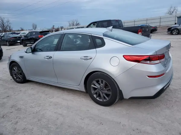 5XXGT4L36KG376755 2019 KIA OPTIMA - Image 2