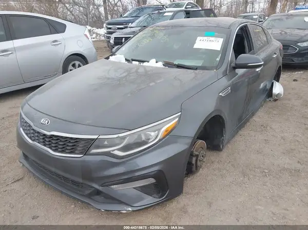 5XXGT4L36KG377419 2019 KIA OPTIMA - Image 2
