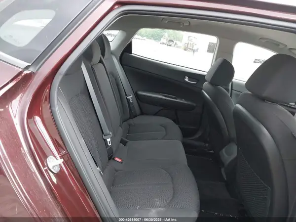 5XXGT4L36KG377856 2019 KIA OPTIMA - Image 8