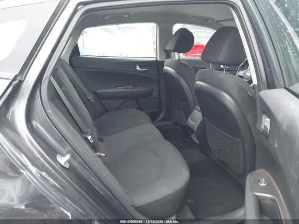 5XXGT4L36KG378828 2019 KIA OPTIMA - Image 8
