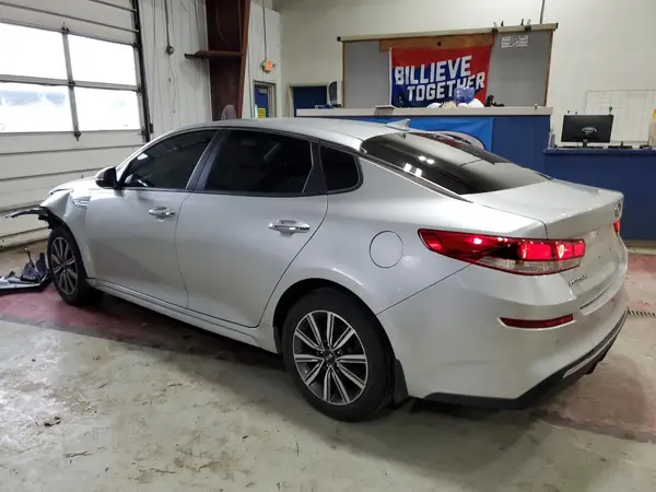 5XXGT4L36KG379736 2019 KIA OPTIMA - Image 2