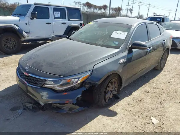 5XXGT4L36KG379817 2019 KIA OPTIMA - Image 2