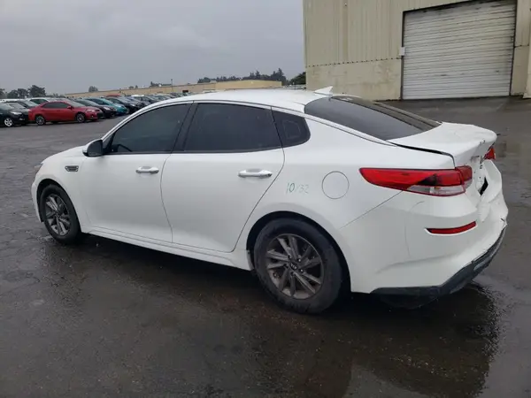 5XXGT4L36LG391421 2020 KIA OPTIMA - Image 2