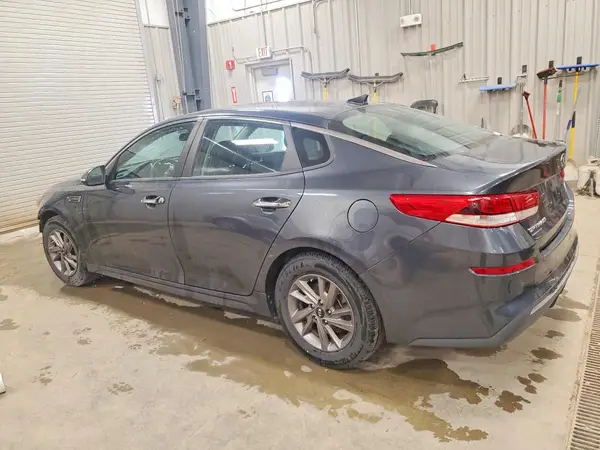 5XXGT4L36LG392763 2020 KIA OPTIMA - Image 2