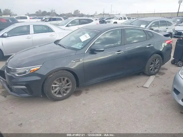 5XXGT4L36LG392956 2020 KIA OPTIMA - Image 2