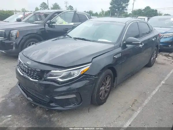 5XXGT4L36LG395257 2020 KIA OPTIMA - Image 2