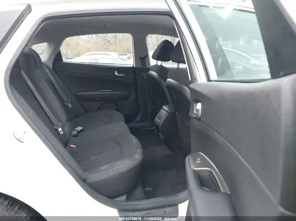 5XXGT4L36LG397574 2020 KIA OPTIMA - Image 8