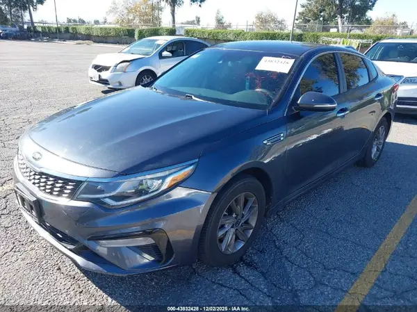 5XXGT4L36LG399289 2020 KIA OPTIMA - Image 2