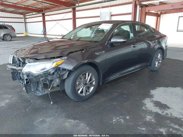 5XXGT4L36LG399311 2020 KIA OPTIMA - Image 2