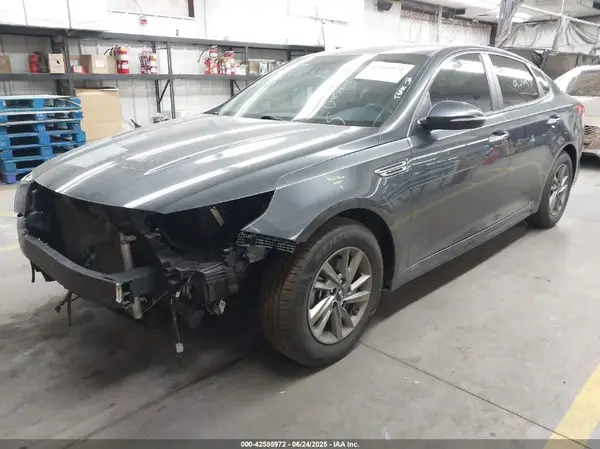 5XXGT4L36LG399387 2020 KIA OPTIMA - Image 2