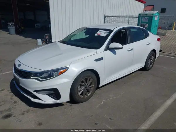 5XXGT4L36LG402742 2020 KIA OPTIMA - Image 2