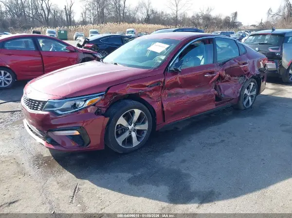 5XXGT4L36LG402966 2020 KIA OPTIMA - Image 2