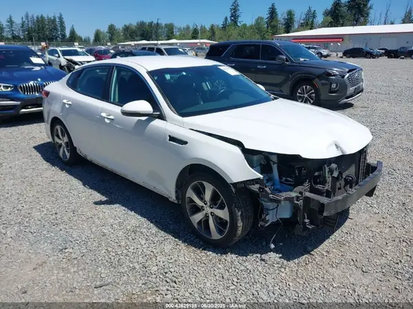 5XXGT4L36LG404605 2020 KIA OPTIMA - Image 1