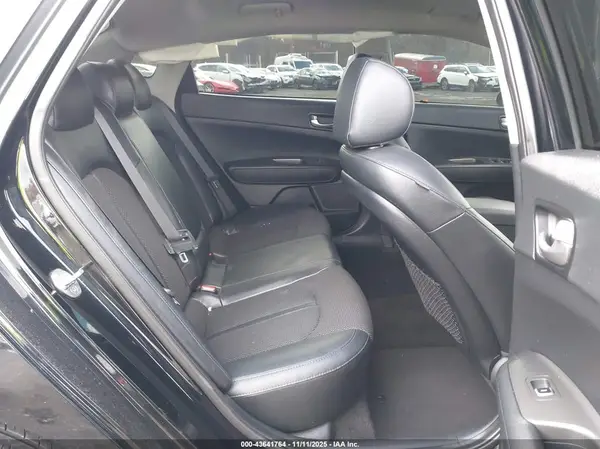 5XXGT4L36LG406290 2020 KIA OPTIMA - Image 8
