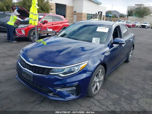 5XXGT4L36LG416009 2020 KIA OPTIMA - Image 2