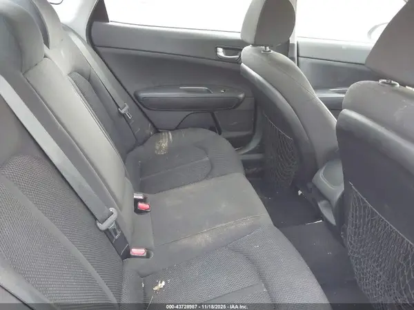 5XXGT4L36LG416303 2020 KIA OPTIMA - Image 8
