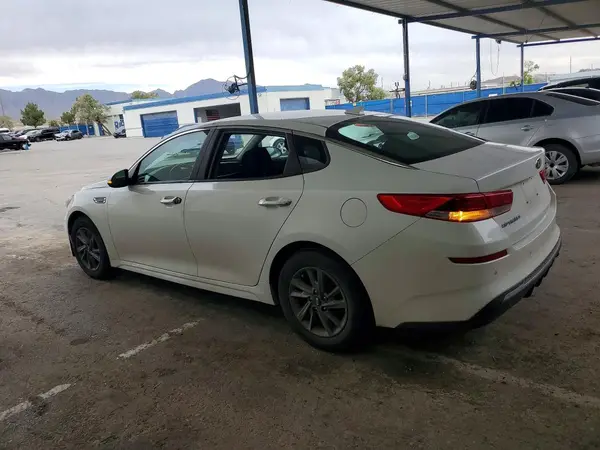 5XXGT4L36LG419363 2020 KIA OPTIMA - Image 2
