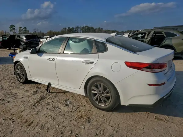 5XXGT4L36LG423641 2020 KIA OPTIMA - Image 2