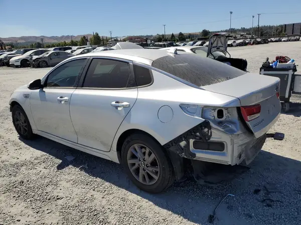 5XXGT4L36LG424059 2020 KIA OPTIMA - Image 2