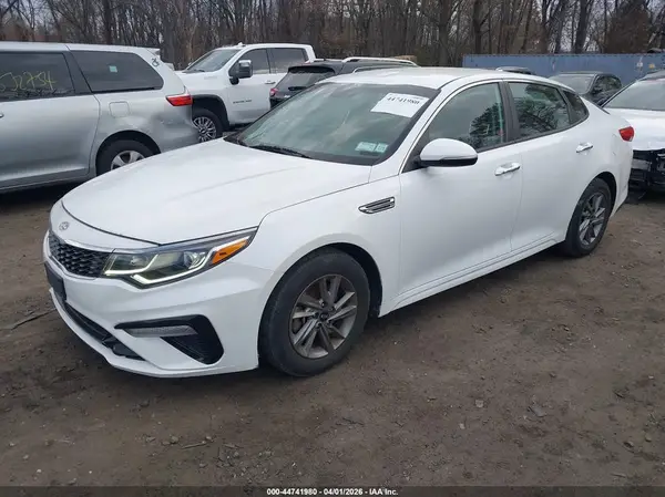 5XXGT4L36LG424580 2020 KIA OPTIMA - Image 2
