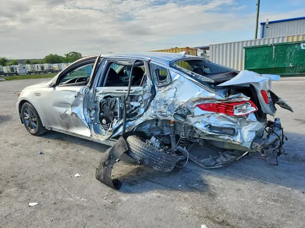 5XXGT4L36LG426734 2020 KIA OPTIMA - Image 2