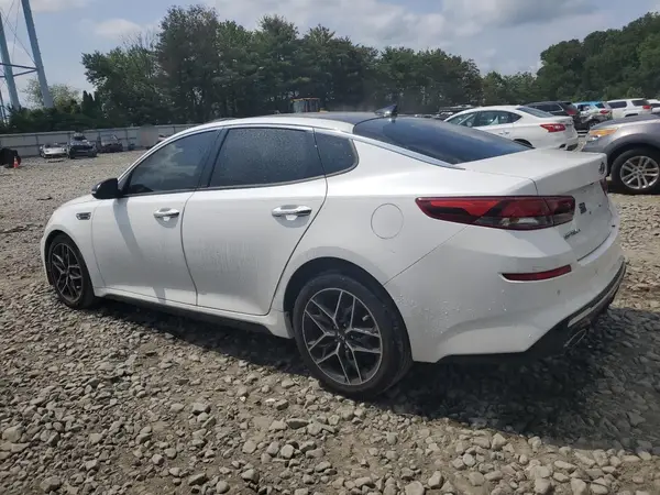 5XXGT4L36LG433053 2020 KIA OPTIMA - Image 2