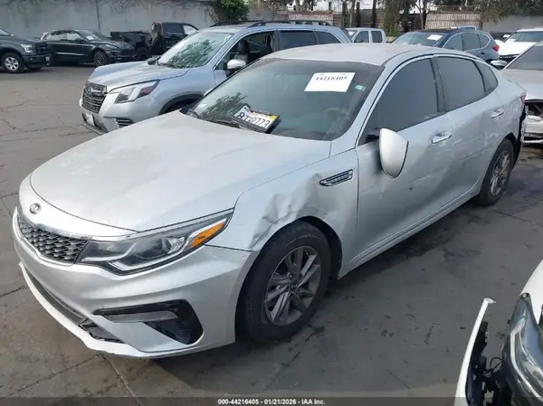 5XXGT4L36LG439547 2020 KIA OPTIMA - Image 2
