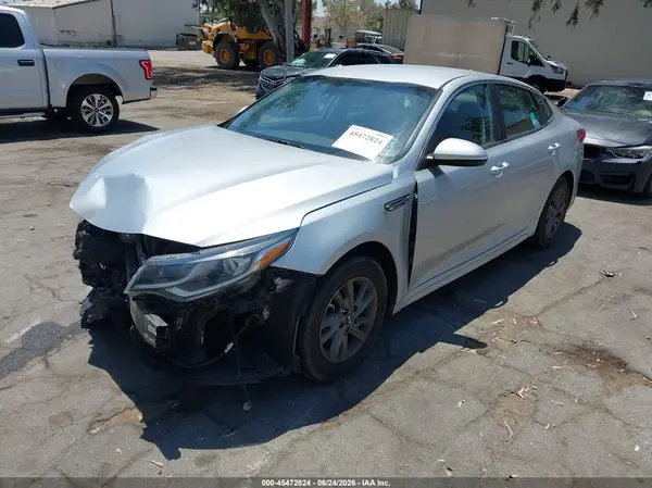 5XXGT4L36LG440147 2020 KIA OPTIMA - Image 2