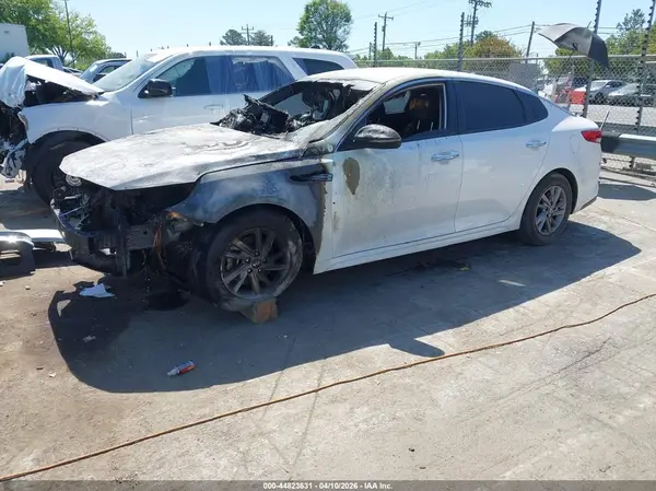5XXGT4L36LG441167 2020 KIA OPTIMA - Image 2