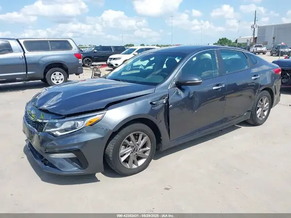 5XXGT4L36LG442884 2020 KIA OPTIMA - Image 2