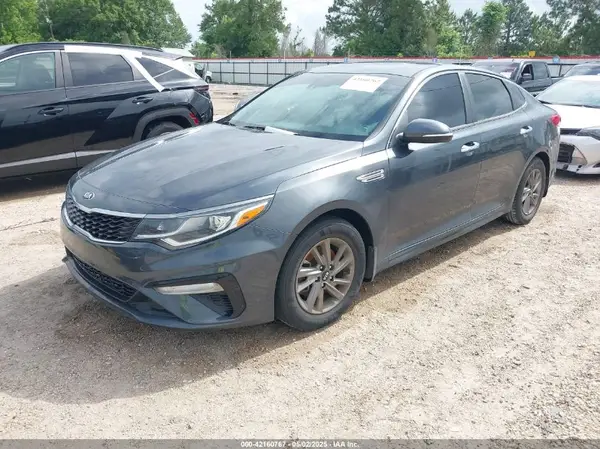 5XXGT4L36LG451973 2020 KIA OPTIMA - Image 2