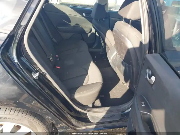 5XXGT4L37GG002274 2016 KIA OPTIMA - Image 8