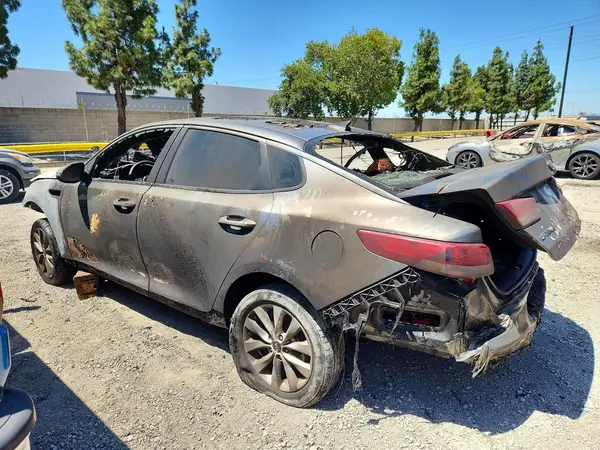 5XXGT4L37GG005370 2016 KIA OPTIMA - Image 2