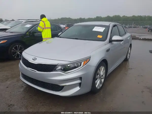 5XXGT4L37GG010780 2016 KIA OPTIMA - Image 2