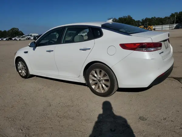 5XXGT4L37GG012481 2016 KIA OPTIMA - Image 2