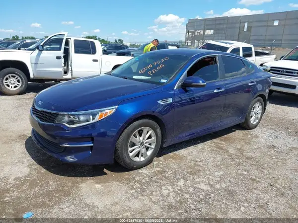 5XXGT4L37GG023903 2016 KIA OPTIMA - Image 2