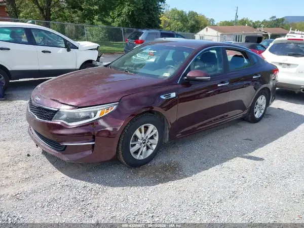 5XXGT4L37GG024095 2016 KIA OPTIMA - Image 2